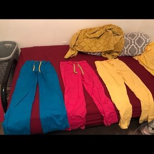 Scrubs (Small)